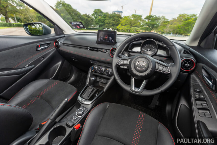 新车实拍: 2024 Mazda 2 1.5 High Sedan 与 Hatchback 小改款, 仅单一等级, 外观小改+配备小幅升级, 售价10.9万 243558