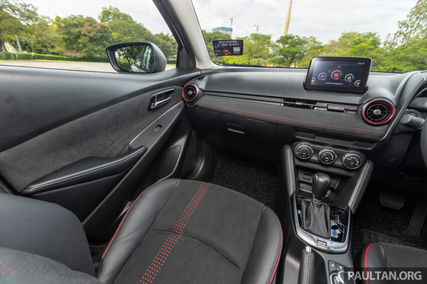 新车实拍: 2024 Mazda 2 1.5 High Sedan 与 Hatchback 小改款, 仅单一等级, 外观小改+配备小幅升级, 售价10.9万 243560