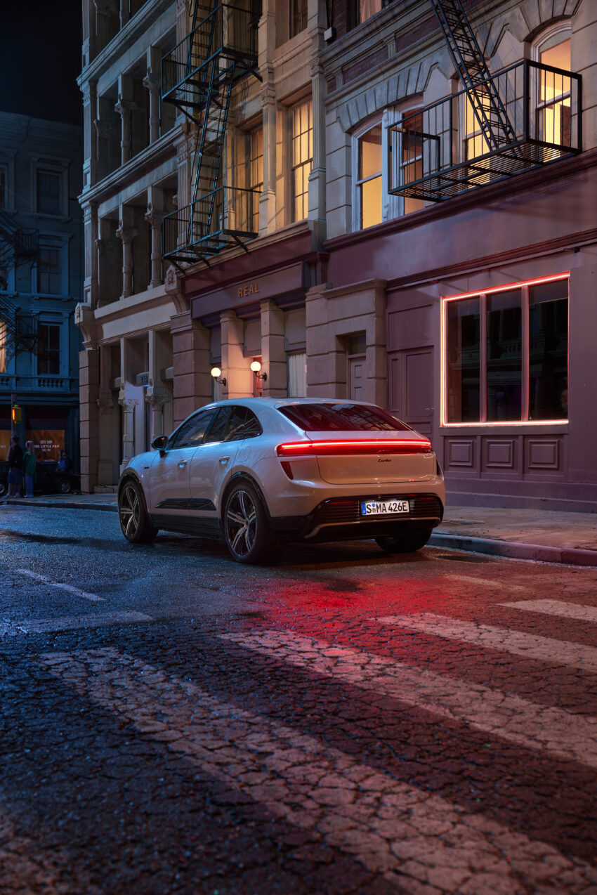 第二代 Porsche Macan 全球首发, 转型成纯电动高性能SUV, 最快3.3秒破百, 极速达260km/h, 续航里程达613公里 245437