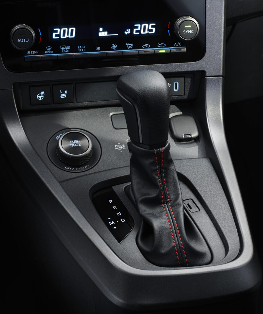 Toyota GR Yaris 小改款亮相东京改装车展, 新增自排变速箱选项, 动力更强劲、车体结构强化, 中控台更符合人体工学 244327