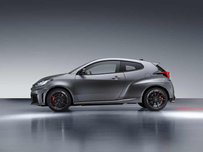 Toyota GR Yaris 小改款亮相东京改装车展, 新增自排变速箱选项, 动力更强劲、车体结构强化, 中控台更符合人体工学 244335