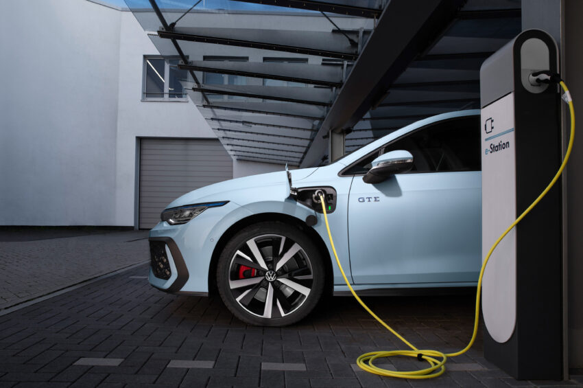 八代小改款 Volkswagen Golf MK8.5 全球首发, 方向盘听取意见改用回传统实体按键, GTI 与 GTE 版性能数据更强 245382
