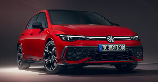 Volkswagen Golf MK8.5 本周末于 ACE 2025 本地首发亮相, 同时有标准版 R-Line 与性能版 Golf GTI, 实体按键回归