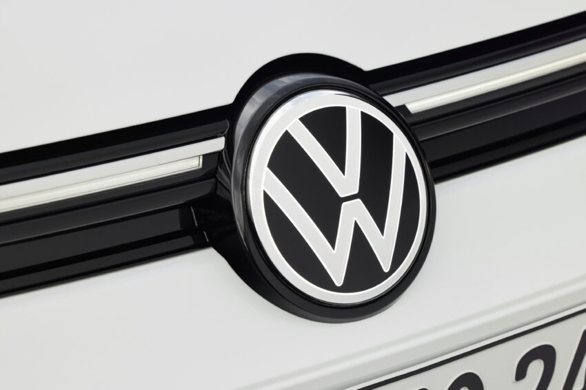 八代小改款 Volkswagen Golf MK8.5 全球首发, 方向盘听取意见改用回传统实体按键, GTI 与 GTE 版性能数据更强 245327