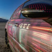 2025 Volkswagen Golf GTI 小改款伪装车亮相！搭全新大尺寸中控屏、重新采用实体按钮、语音助手集成 ChatGPT
