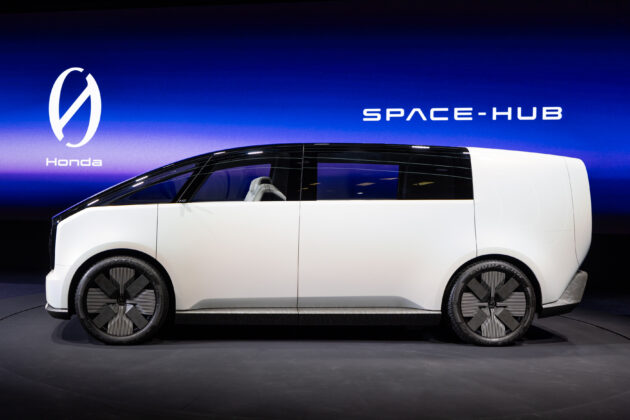 Honda 发表0系列电动概念车, 包含 Saloon 与 Space Hub 两款产品, 2026年北美实现量产, 将采用全新电动车厂徽