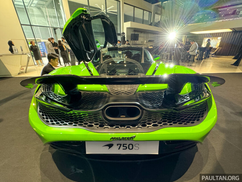 英伦旗舰超跑，McLaren 750S 本地开卖！V8双涡轮引擎，可输出750 PS/800 Nm，2.8秒破百！税前售138万令吉起 244895