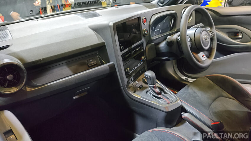 Toyota GR Yaris 小改款亮相东京改装车展, 新增自排变速箱选项, 动力更强劲、车体结构强化, 中控台更符合人体工学 244425