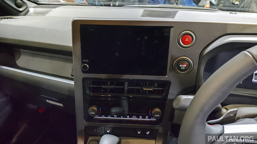 Toyota GR Yaris 小改款亮相东京改装车展, 新增自排变速箱选项, 动力更强劲、车体结构强化, 中控台更符合人体工学 244426
