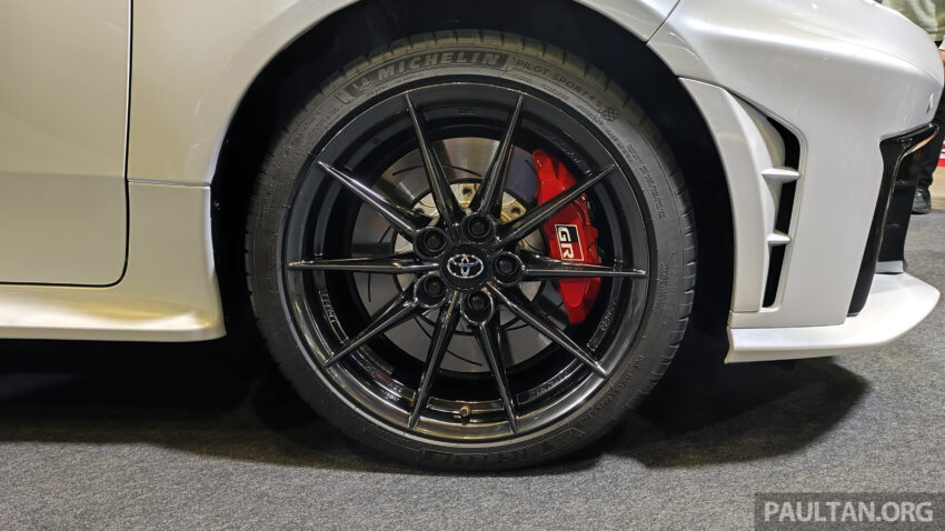 Toyota GR Yaris 小改款亮相东京改装车展, 新增自排变速箱选项, 动力更强劲、车体结构强化, 中控台更符合人体工学 244417