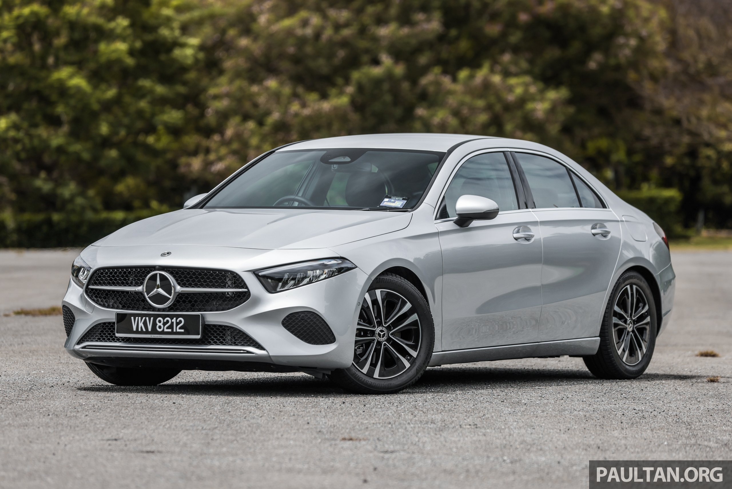 试驾：小改款 Mercedes-Benz A 200 Sedan Progressive Line 与 A 250 Sedan 4Matic AMG Line！轻混加持更带感