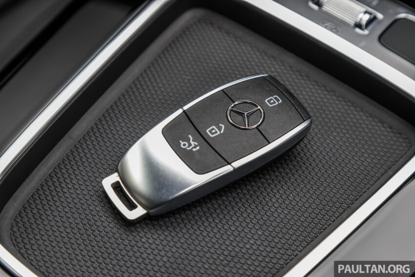 试驾：小改款 Mercedes-Benz A 200 Sedan Progressive Line 与 A 250 Sedan 4Matic AMG Line！轻混加持更带感 247226
