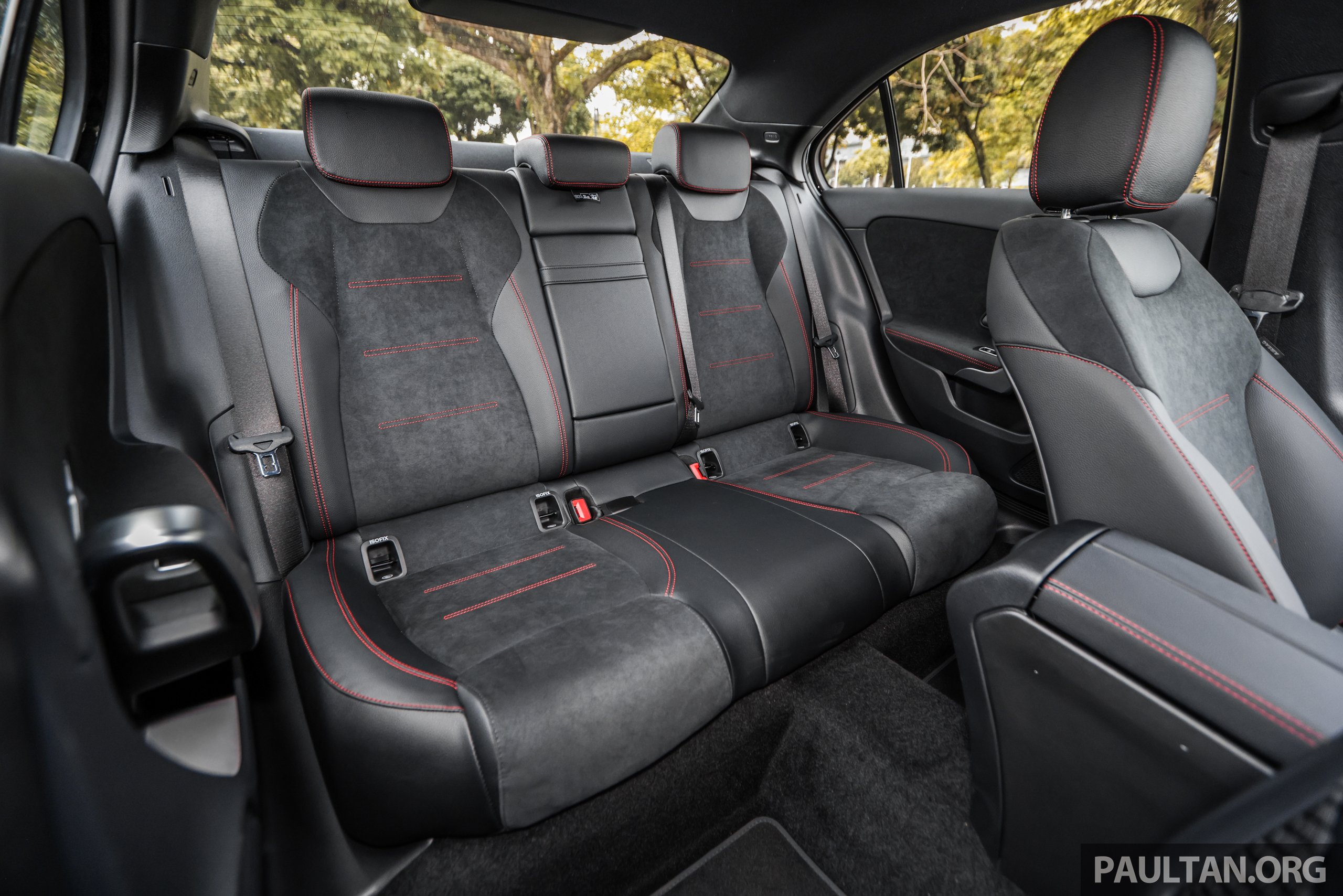 试驾：小改款 Mercedes-Benz A 200 Sedan Progressive Line 与 A 250 Sedan 4Matic AMG Line！轻混加持更带感