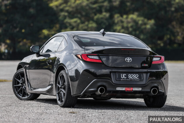 新车试驾: Toyota GR 86 2.4 AT, 驾驶乐趣在线且兼顾舒适