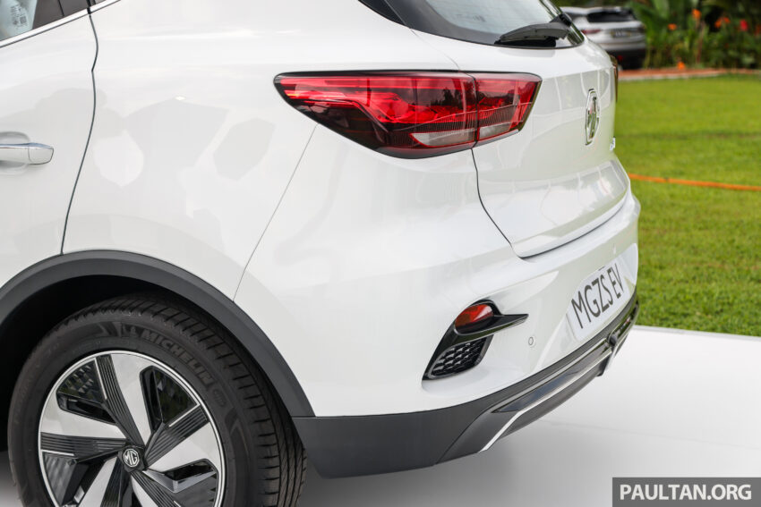MG ZS EV 本地预览且开放新车预订, 纯电动跨界SUV, 8秒破百, 续航里程320公里, 54分钟充电至80%, 预估价RM129k 249021