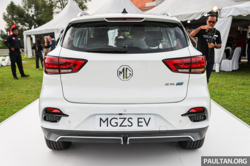 MG ZS EV 本地预览且开放新车预订, 纯电动跨界SUV, 8秒破百, 续航里程320公里, 54分钟充电至80%, 预估价RM129k 249001