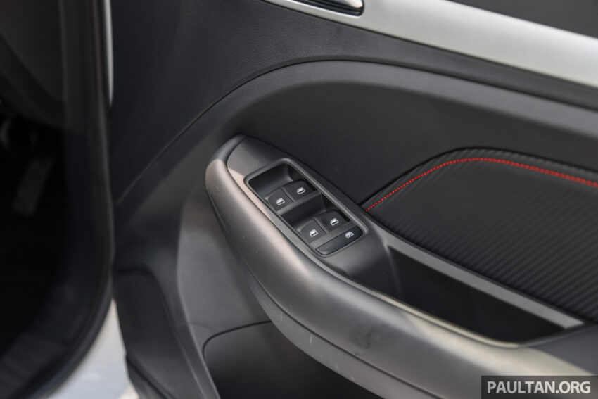 MG ZS EV 本地预览且开放新车预订, 纯电动跨界SUV, 8秒破百, 续航里程320公里, 54分钟充电至80%, 预估价RM129k 249056