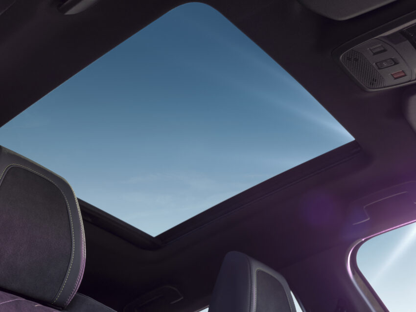 发布在即？2024 Peugeot e-2008 EV 小改款GT版本地现身 249428