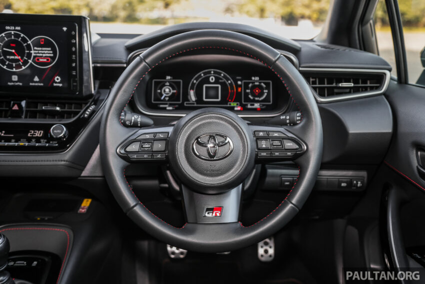 新车实拍: Toyota GR Corolla, 手排掀背钢炮, 售价35.5万 249604