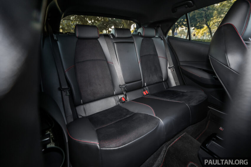 新车实拍: Toyota GR Corolla, 手排掀背钢炮, 售价35.5万 249661