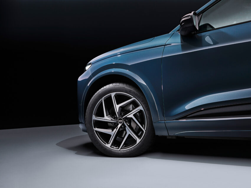 Audi Q6 与 SQ6 e-tron 首发, 最快4.2秒破百, 续航最长625公里, 21分钟可充电至80%, 与 Porsche Macan 同组底盘 251721