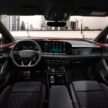 Audi Q6 与 SQ6 e-tron 首发, 最快4.2秒破百, 续航最长625公里, 21分钟可充电至80%, 与 Porsche Macan 同组底盘