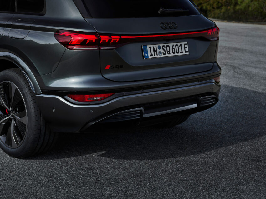 Audi Q6 与 SQ6 e-tron 首发, 最快4.2秒破百, 续航最长625公里, 21分钟可充电至80%, 与 Porsche Macan 同组底盘 251622