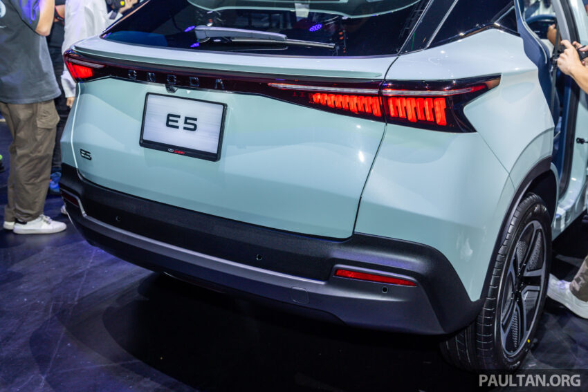 Chery Omoda E5 本地正式发布, 只有单一车型, 续航里程430公里, 30分钟充电至80%, 售价14.7万, 未来将本地组装 250389