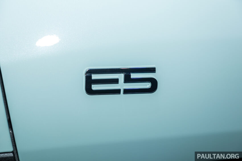 Chery Omoda E5 本地正式发布, 只有单一车型, 续航里程430公里, 30分钟充电至80%, 售价14.7万, 未来将本地组装 250396