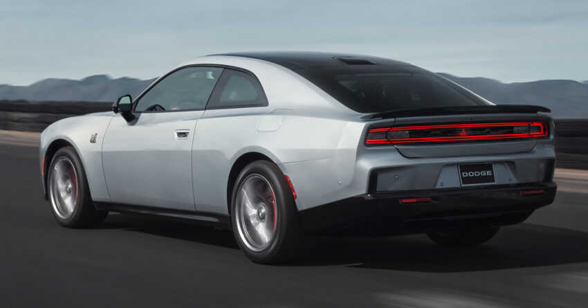 第八代 Dodge Charger Daytona 正式首发, 全球首款纯电动美式肌肉车, 3.3秒破百, 极速220km/h, 续航里程510公里 250712