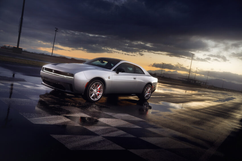 第八代 Dodge Charger Daytona 正式首发, 全球首款纯电动美式肌肉车, 3.3秒破百, 极速220km/h, 续航里程510公里 250695