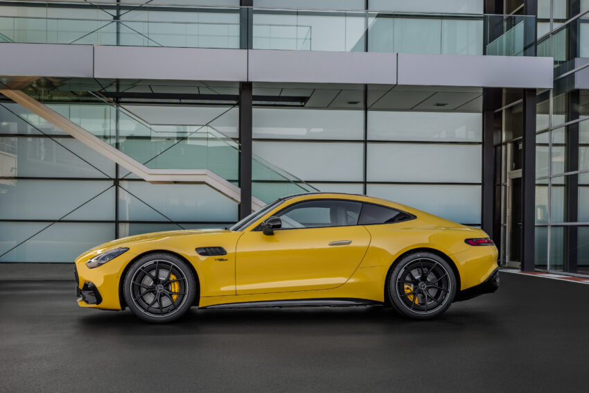 2024 Mercedes-AMG GT43 全球首发, 比 GT63 和 GT55 入门, 搭载2.0L电控涡轮引擎采后轮驱动配置, 4.6秒破百 251879