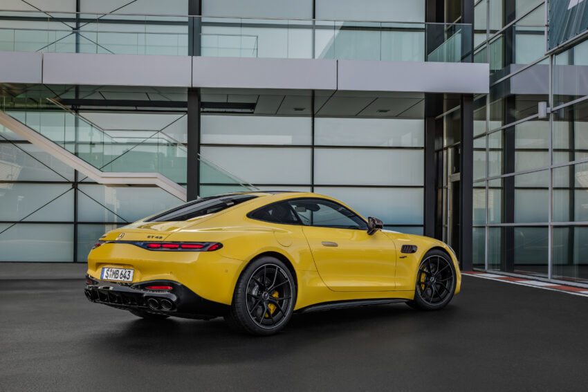 2024 Mercedes-AMG GT43 全球首发, 比 GT63 和 GT55 入门, 搭载2.0L电控涡轮引擎采后轮驱动配置, 4.6秒破百 251880