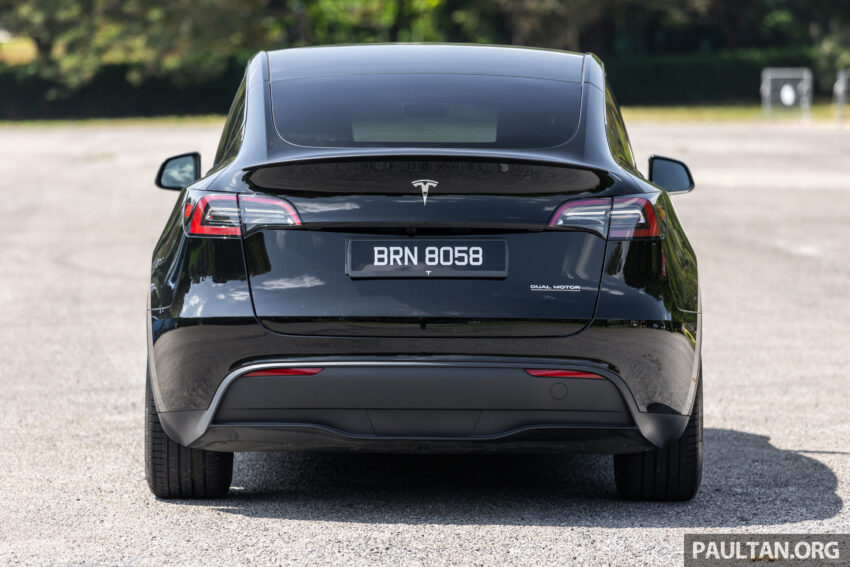 大马版 Tesla Model Y 获 HW4 小升级版！搭载最新摄像镜头、隔音双层玻璃车窗、隐私玻璃天窗，取消后行李箱盖 251041