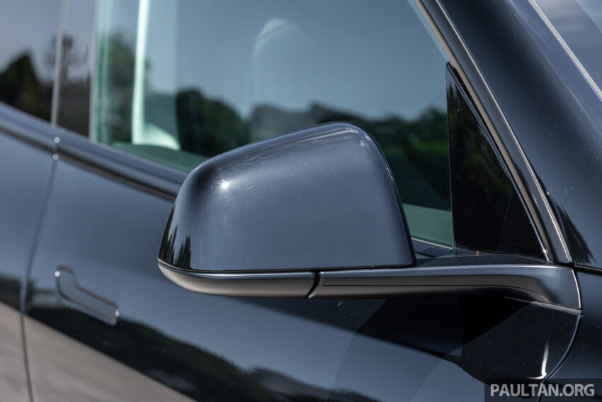 大马版 Tesla Model Y 获 HW4 小升级版！搭载最新摄像镜头、隔音双层玻璃车窗、隐私玻璃天窗，取消后行李箱盖 251051