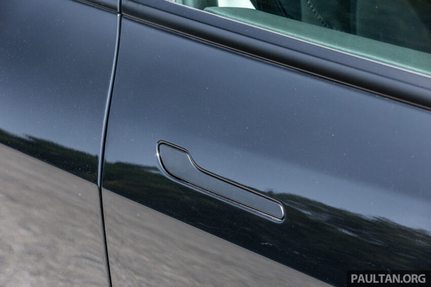 大马版 Tesla Model Y 获 HW4 小升级版！搭载最新摄像镜头、隔音双层玻璃车窗、隐私玻璃天窗，取消后行李箱盖 251053