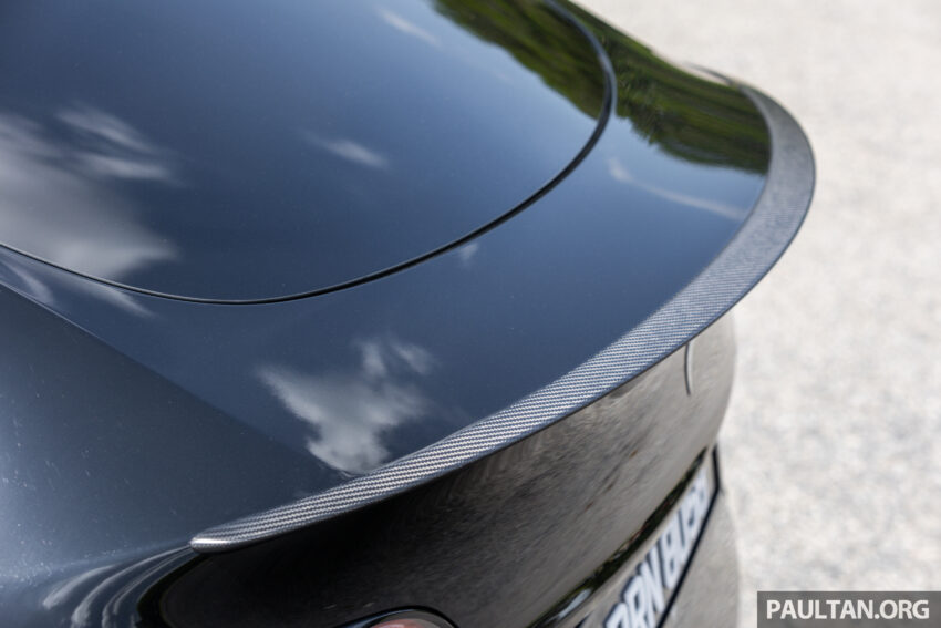 大马版 Tesla Model Y 获 HW4 小升级版！搭载最新摄像镜头、隔音双层玻璃车窗、隐私玻璃天窗，取消后行李箱盖 251062