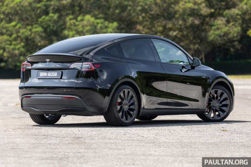 大马版 Tesla Model Y 获 HW4 小升级版！搭载最新摄像镜头、隔音双层玻璃车窗、隐私玻璃天窗，取消后行李箱盖 251034