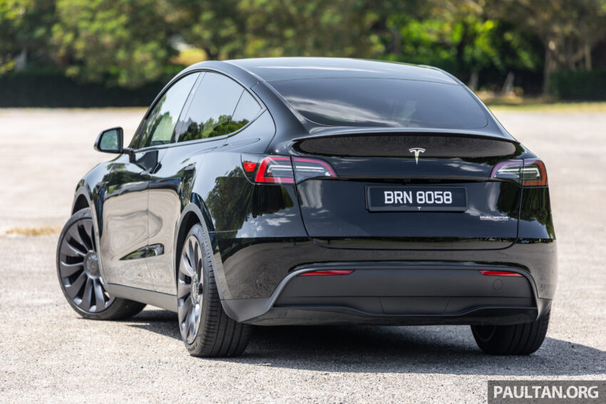 大马版 Tesla Model Y 获 HW4 小升级版！搭载最新摄像镜头、隔音双层玻璃车窗、隐私玻璃天窗，取消后行李箱盖 251035