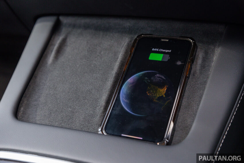 大马版 Tesla Model Y 获 HW4 小升级版！搭载最新摄像镜头、隔音双层玻璃车窗、隐私玻璃天窗，取消后行李箱盖 251116