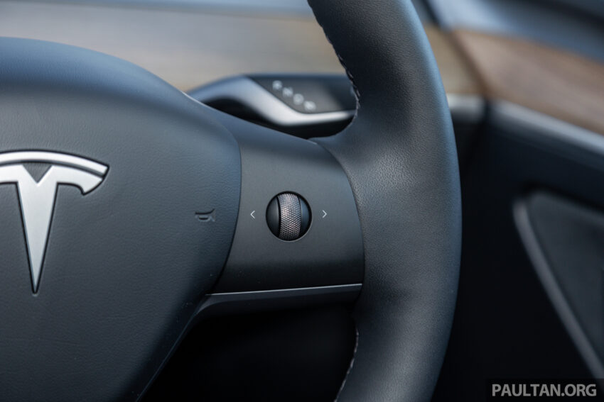 大马版 Tesla Model Y 获 HW4 小升级版！搭载最新摄像镜头、隔音双层玻璃车窗、隐私玻璃天窗，取消后行李箱盖 251073