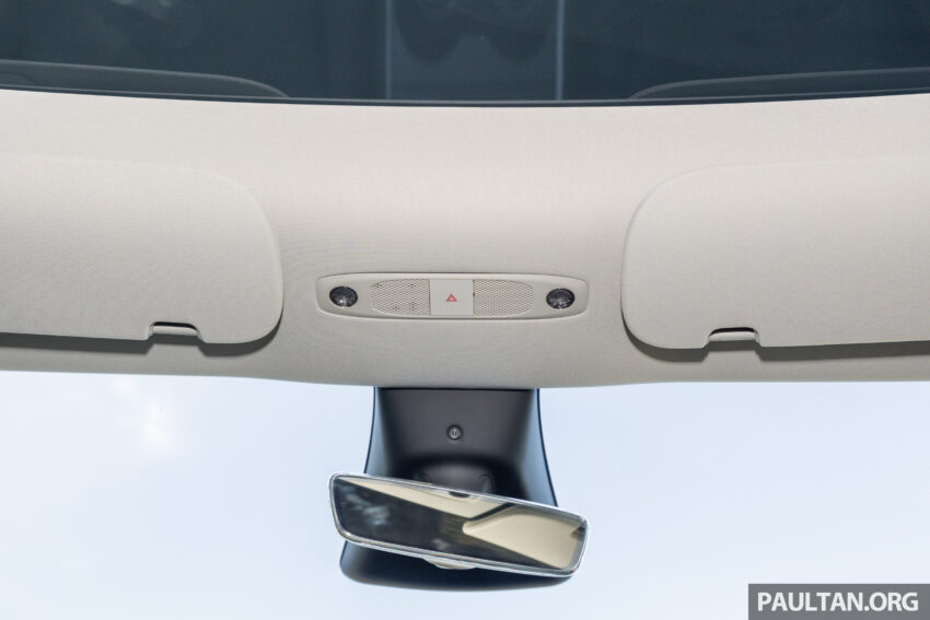 大马版 Tesla Model Y 获 HW4 小升级版！搭载最新摄像镜头、隔音双层玻璃车窗、隐私玻璃天窗，取消后行李箱盖 251123
