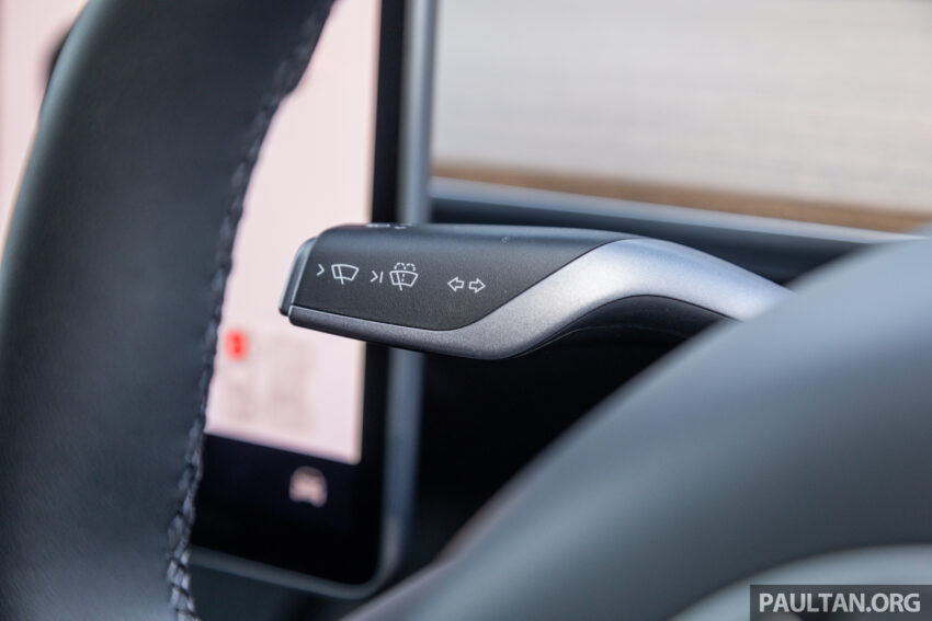 大马版 Tesla Model Y 获 HW4 小升级版！搭载最新摄像镜头、隔音双层玻璃车窗、隐私玻璃天窗，取消后行李箱盖 251074
