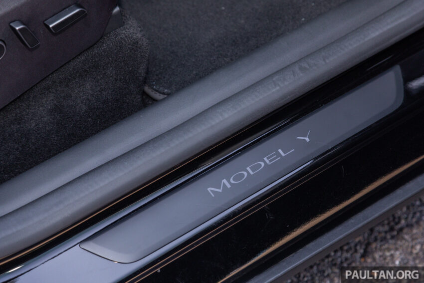 大马版 Tesla Model Y 获 HW4 小升级版！搭载最新摄像镜头、隔音双层玻璃车窗、隐私玻璃天窗，取消后行李箱盖 251133