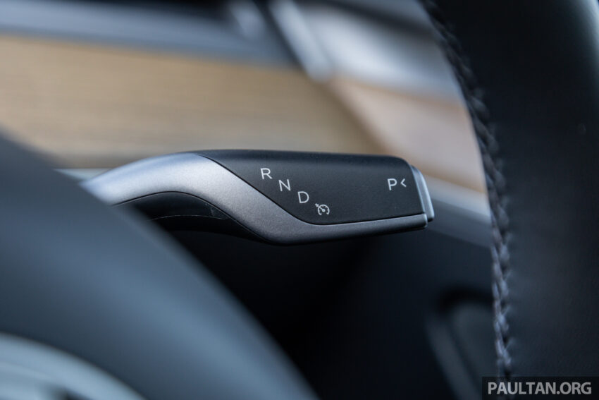 大马版 Tesla Model Y 获 HW4 小升级版！搭载最新摄像镜头、隔音双层玻璃车窗、隐私玻璃天窗，取消后行李箱盖 251075