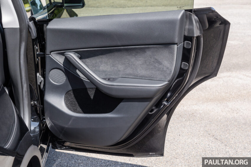 大马版 Tesla Model Y 获 HW4 小升级版！搭载最新摄像镜头、隔音双层玻璃车窗、隐私玻璃天窗，取消后行李箱盖 251143