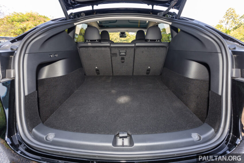 大马版 Tesla Model Y 获 HW4 小升级版！搭载最新摄像镜头、隔音双层玻璃车窗、隐私玻璃天窗，取消后行李箱盖 251144