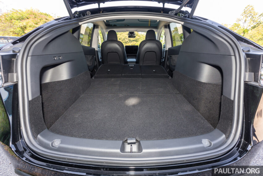 大马版 Tesla Model Y 获 HW4 小升级版！搭载最新摄像镜头、隔音双层玻璃车窗、隐私玻璃天窗，取消后行李箱盖 251145