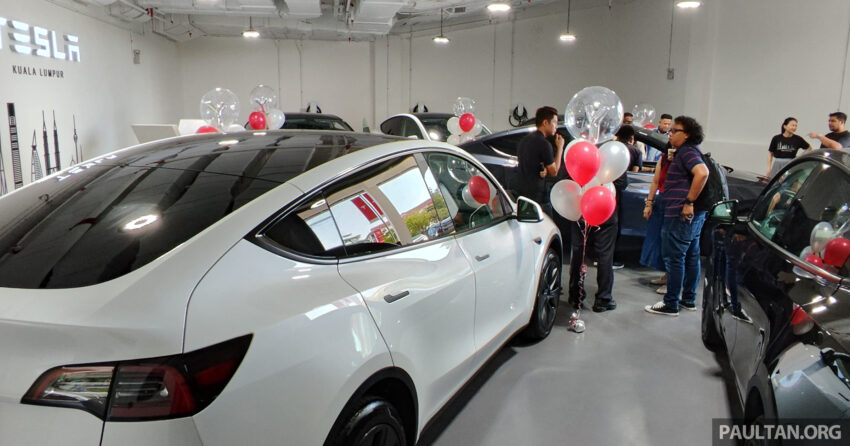 大马全球第二快上路！Tesla Model Y HW4 本地开始交付 251020
