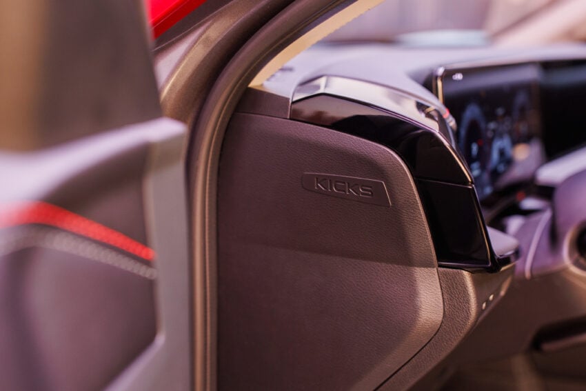 2025 Nissan Kicks 大改款北美首发, 全新外观与内装, 空间比上一代更大, 改用新2.0L四缸自然进气引擎, 有四驱版可选 252641